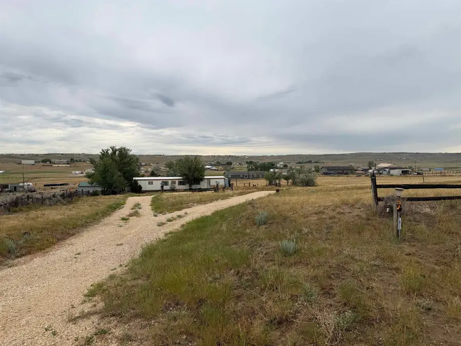 8250 Geary Dome Road, Evansville, WY 82636 - #2