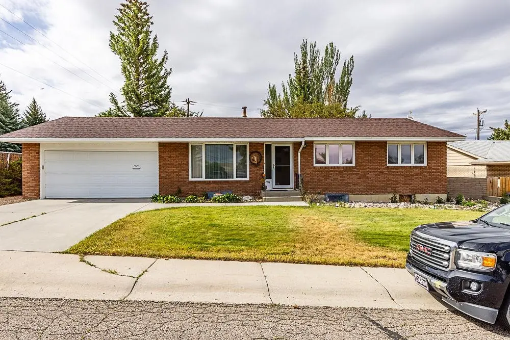 1938 Coral St, Rock Springs, WY 82901 - #1