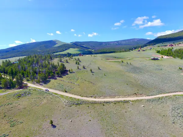 33 Bachelor Creek Court, Dubois, WY 82513