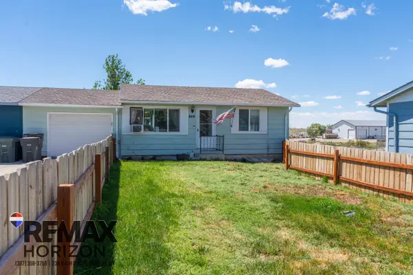 846 N 6th Street, Douglas, WY 82633