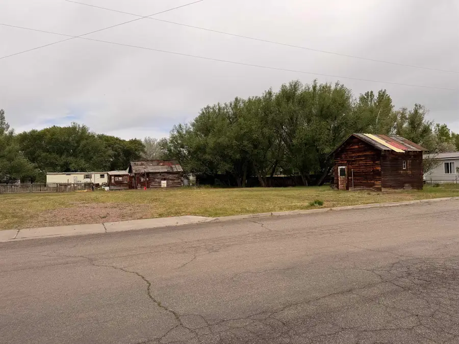 404 PINE ST, Mountain View, WY 82939 - #2