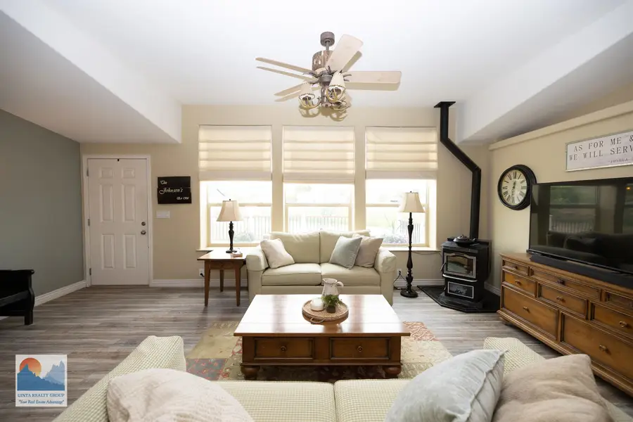 98 Mustang Dr., Evanston, WY 82930 - #3