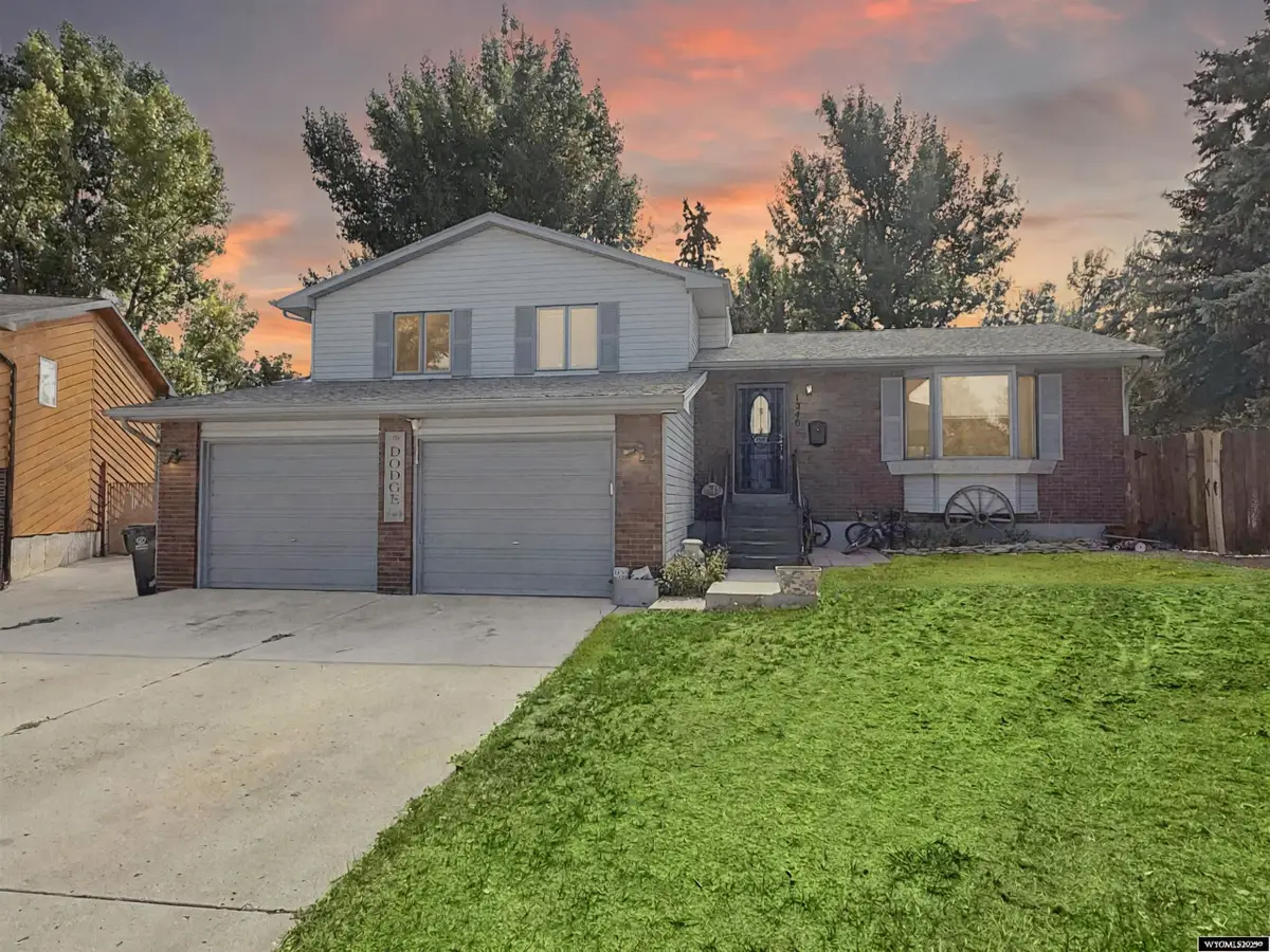 1240 Elk Mountain Circle, Green River, WY 82935 - #1