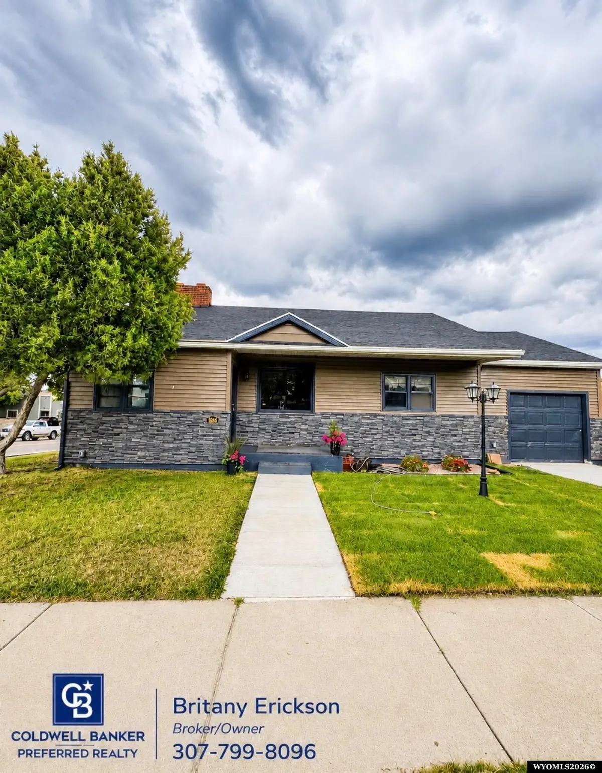 1048 Sage St, Evanston, WY 82930 - #1