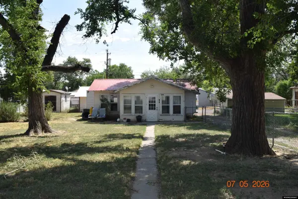 522 S 3rd Street, Glenrock, WY 82637