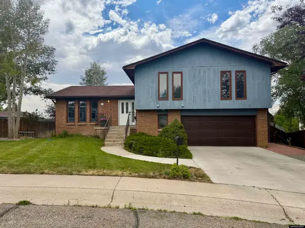 214 Pierce Way, Rock Springs, WY 82901