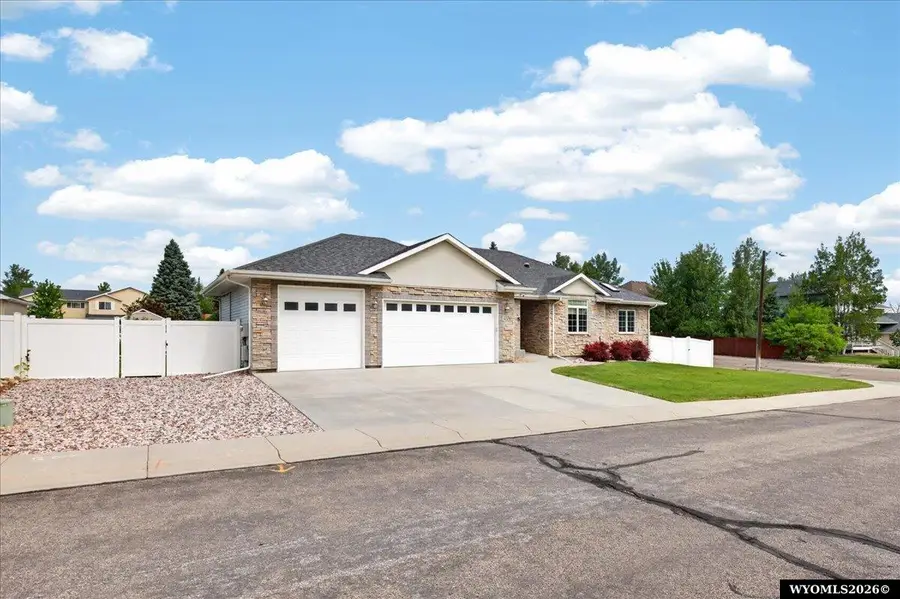 1406 Yorkshire, Casper, WY 82609 - #3