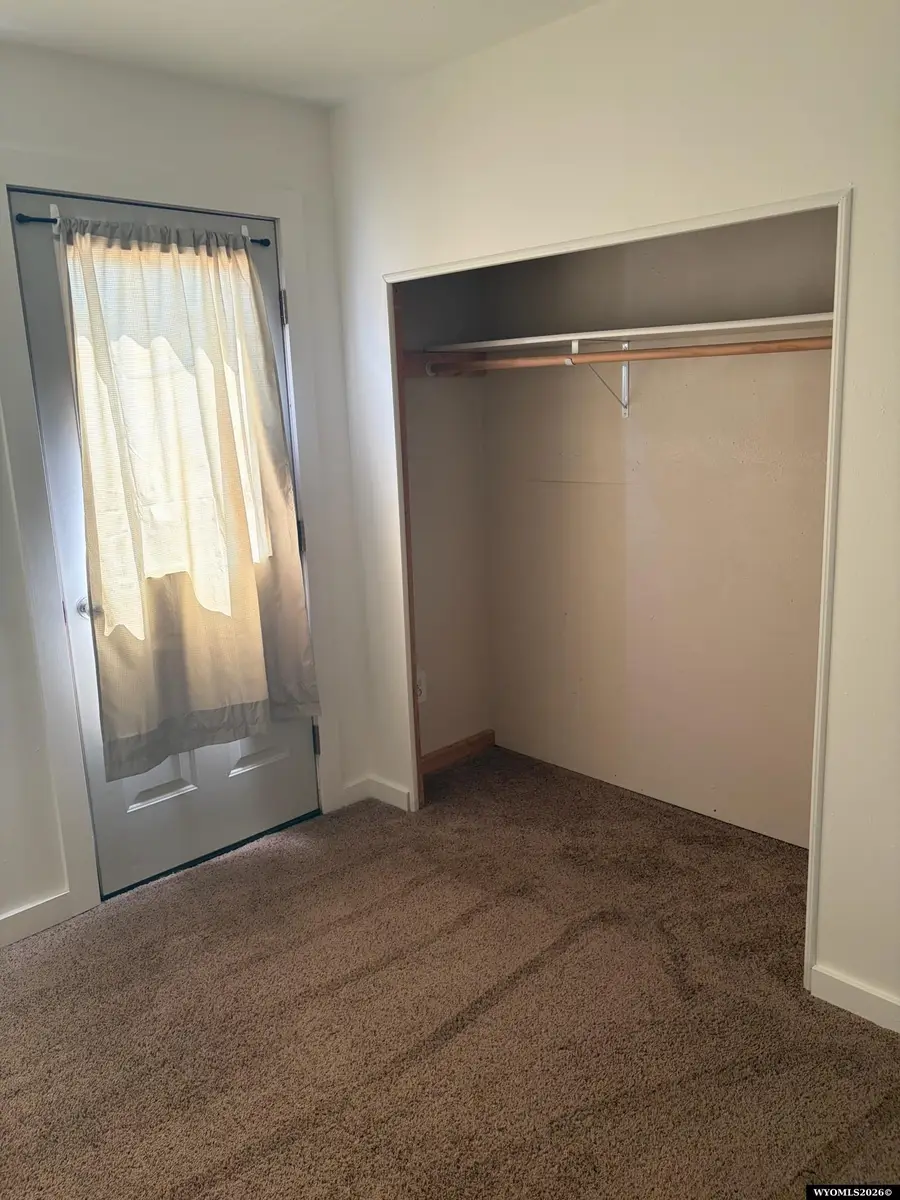 275 N Hamilton St, Powell, WY 82435 - #3