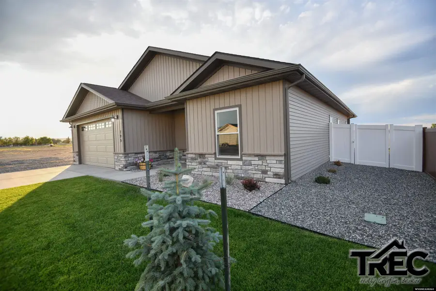 295 Cullman Dr, Powell, WY 82435 - #2