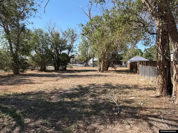 902 E Jackson Avenue, Riverton, WY 82501