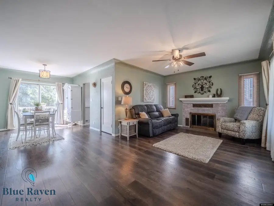 210 Park Ave, Wheatland, WY 82201 - #3