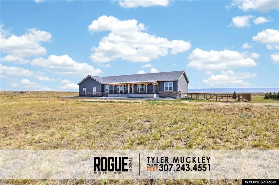 1275 Moccasin, Casper, WY 82601 - #3