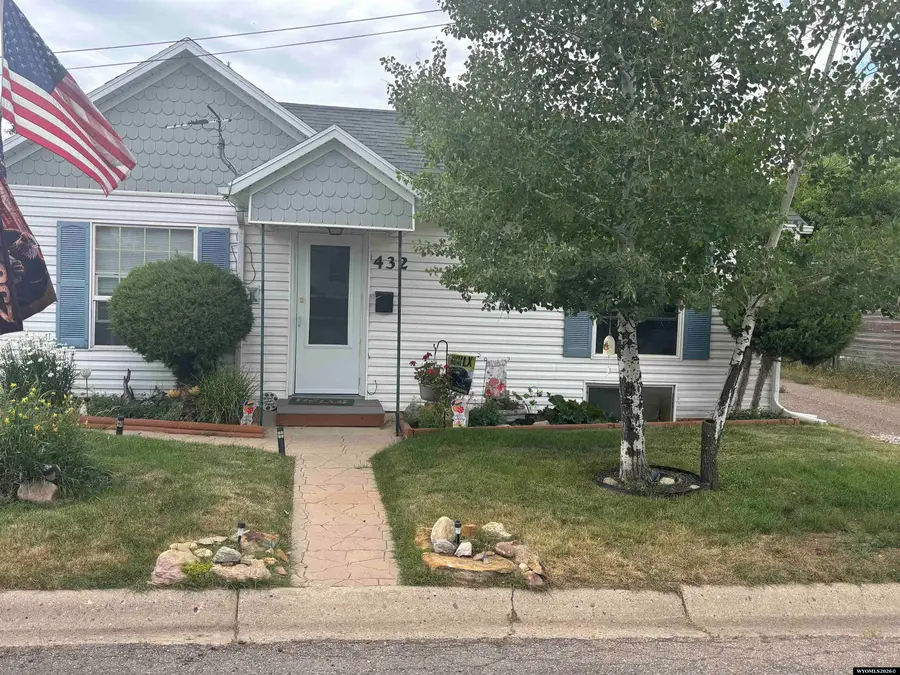 432 5th ST, Evanston, WY 82930 - #3