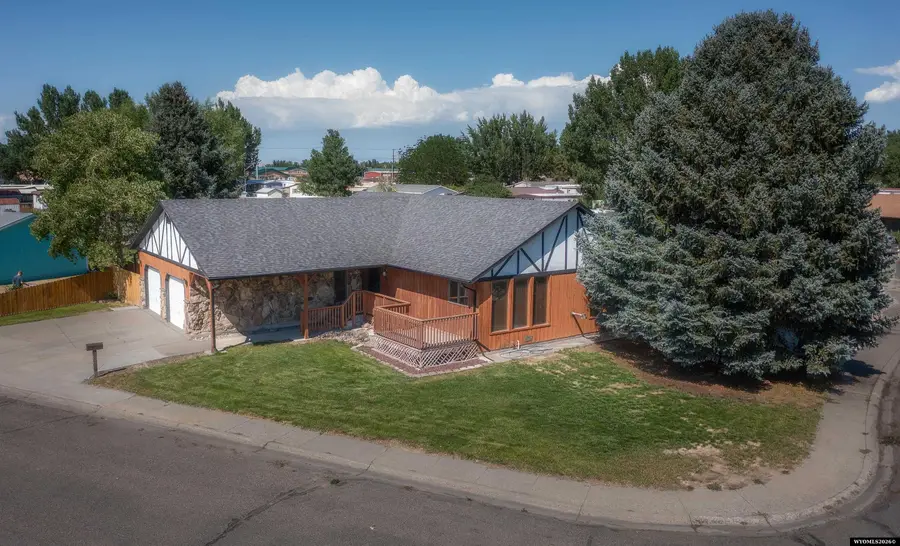 1835 Crimson, Worland, WY 82401 - #2