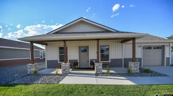 293 Cypress Dr, Powell, WY 82435