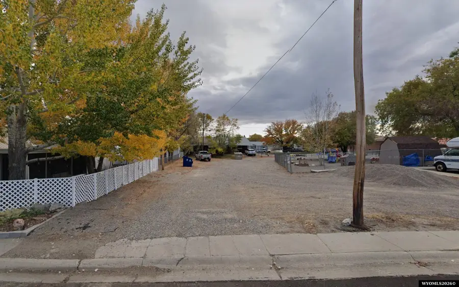 1207 E Lincoln Avenue, Riverton, WY 82501 - #2