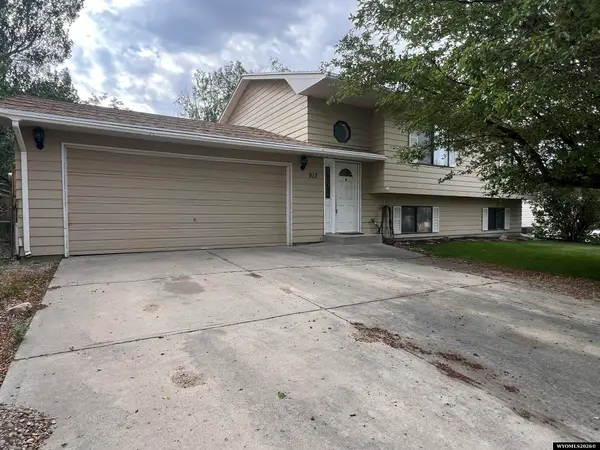 913 Eisenhower Drive, Rock Springs, WY 82901