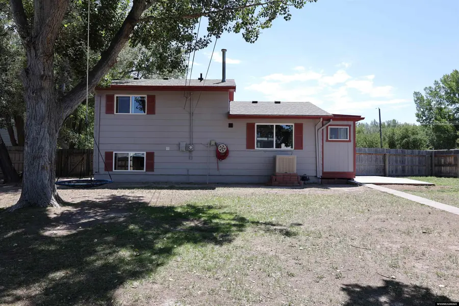 612 Northview Dr, Riverton, WY 82501 - #2