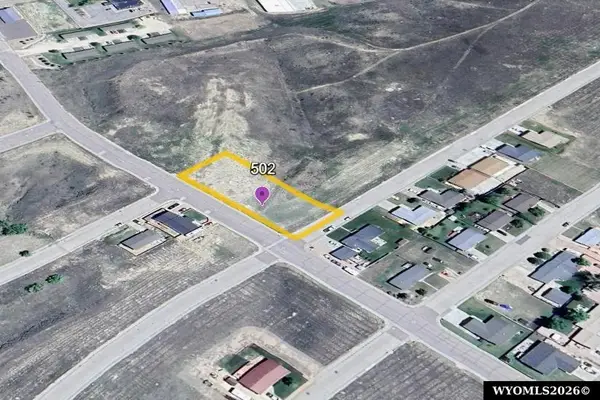 502 Emigrant Dr, Glenrock, WY 82637