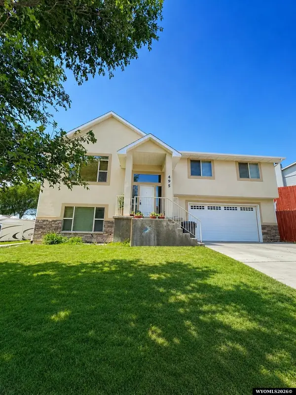 495 Hillcrest Way, Green River, WY 82934