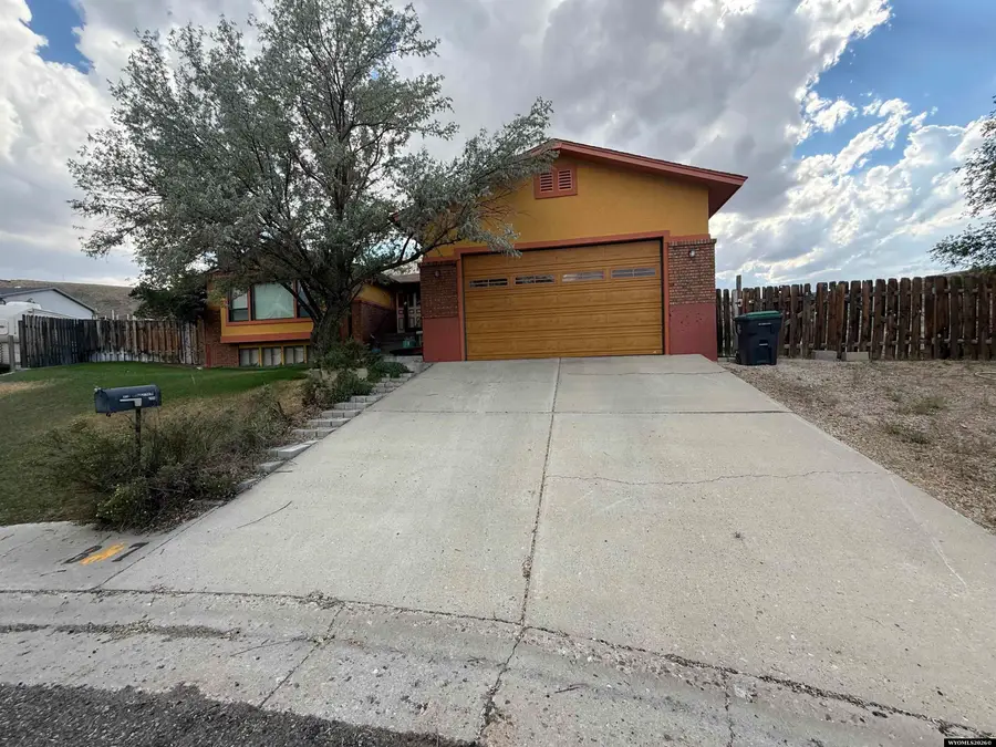 555 Waggener Circle, Green River, WY 82935 - #3