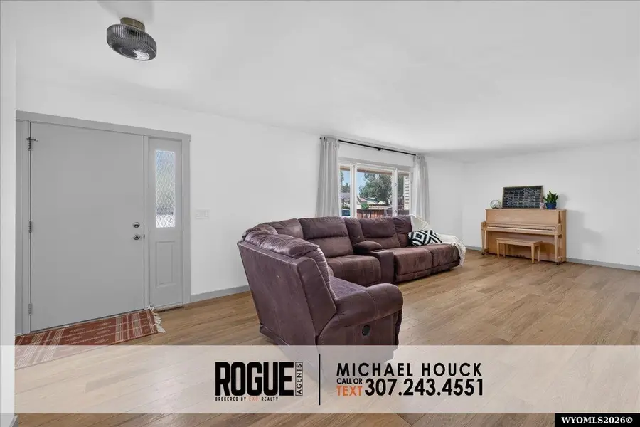 701 Shannon Drive, Casper, WY 82609-9999 - #3