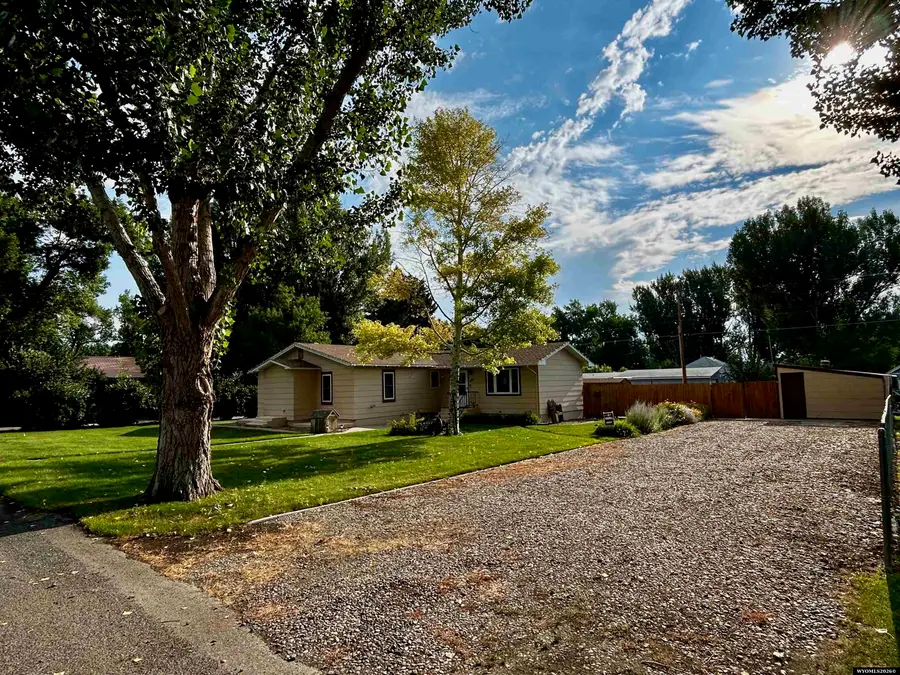 401 S 7th St, Basin, WY 82410 - #2