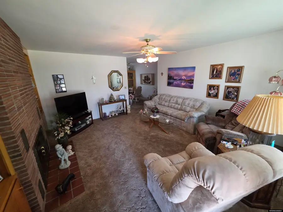 409 E Spruce St, Riverton, WY 82501 - #2