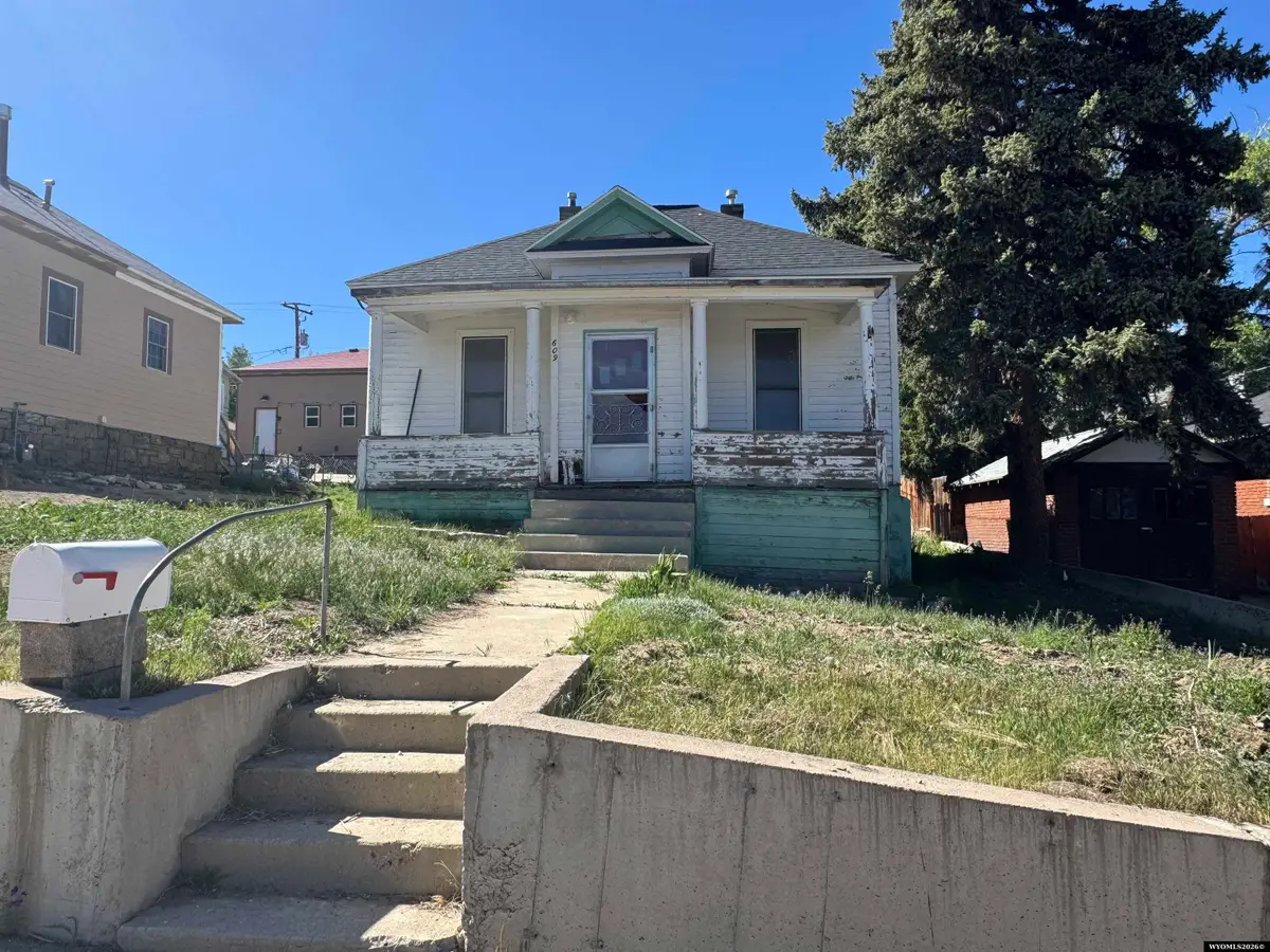 609 Topaz Street, Kemmerer, WY 83101 - #1