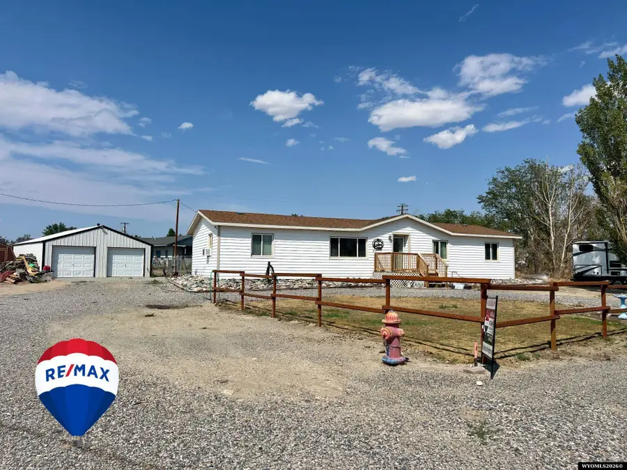 312 W 3rd, Shoshoni, WY 82649 - #2