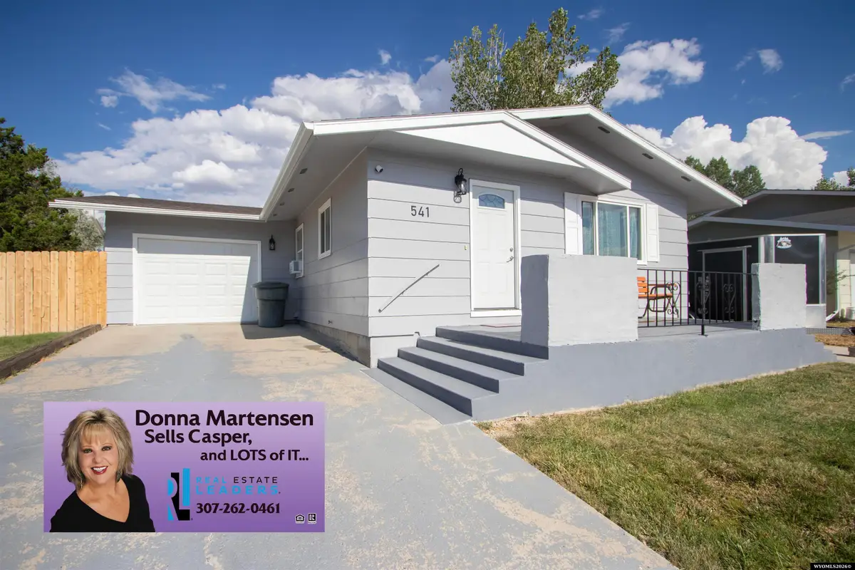 541 S forest Dr, Casper, WY 82609 - #1