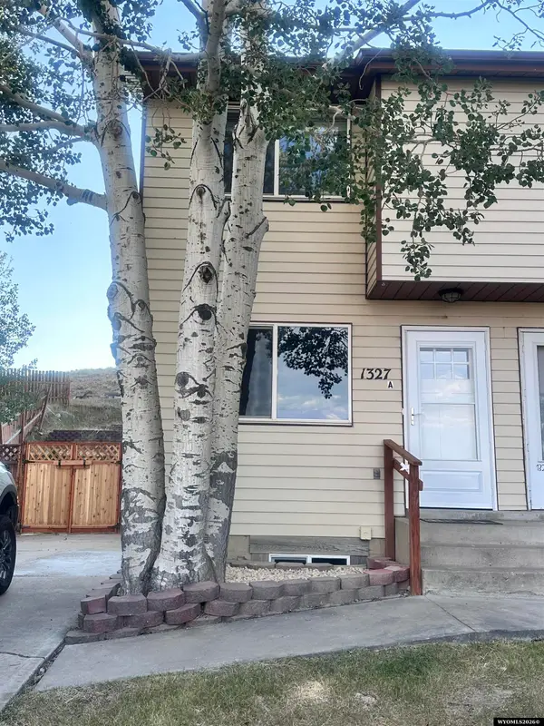 1327 A 9th W, Kemmerer, WY 83101