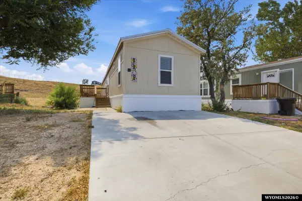 4901 Lathrop Rd. #11, Evansville, WY 82636
