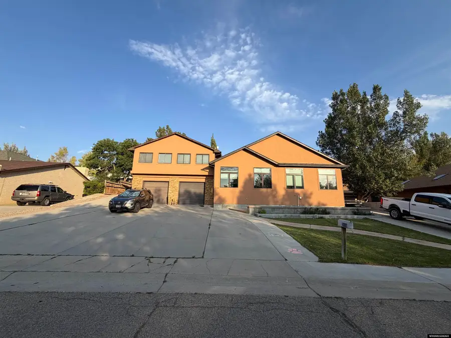 2030 Carson Street, Rock Springs, WY 82901 - #2