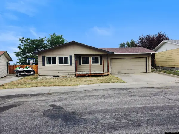 3514 Meadowlark Dr, Casper, WY 82604