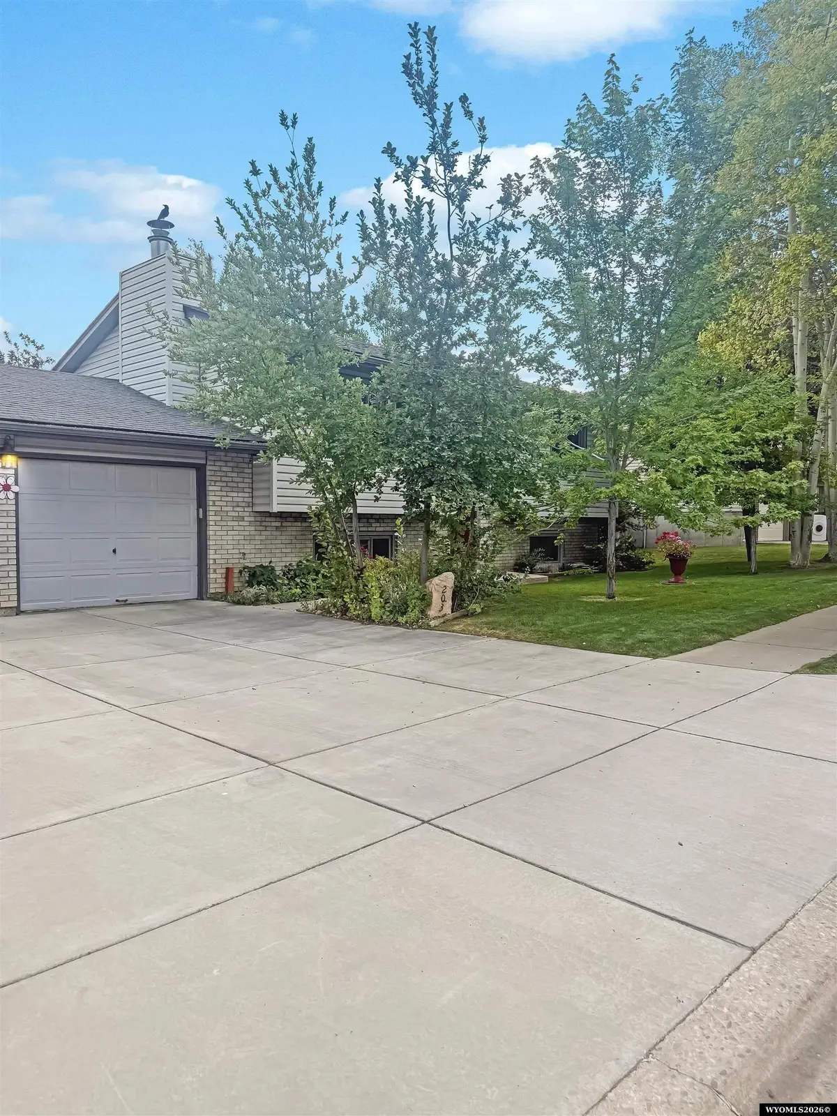 203 FLORENCE AVE, Evanston, WY 82930 - #1