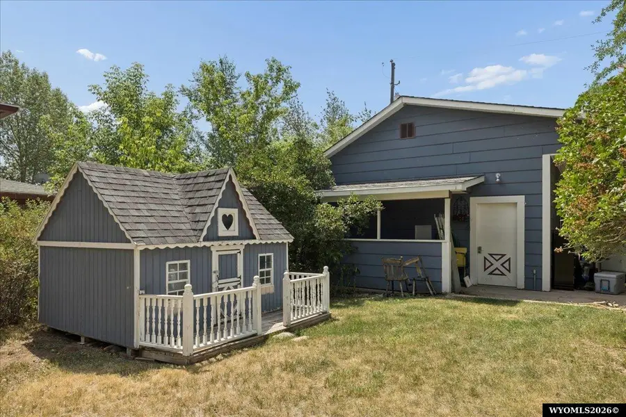 1025 Summit St, Evanston, WY 82930 - #3