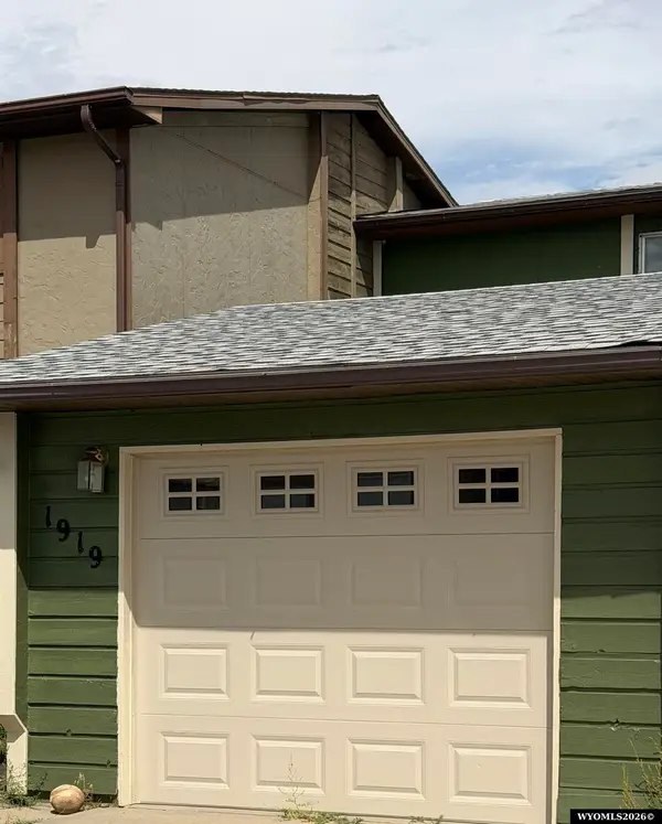 1919 Edinburgh Street, Rawlins, WY 82301