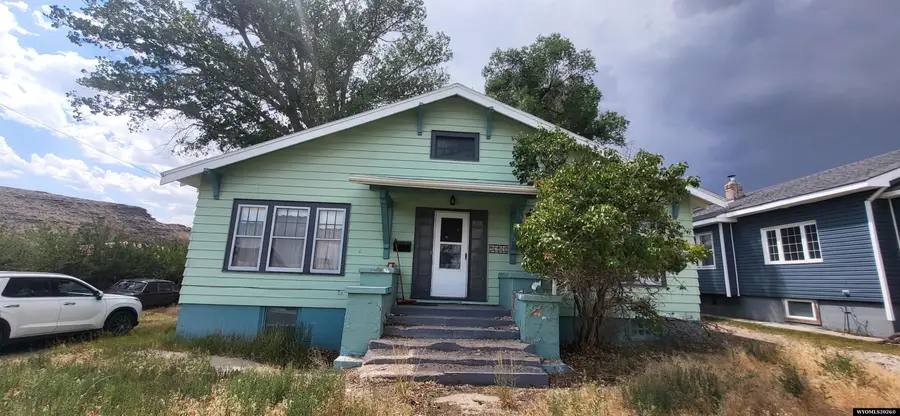514 12TH St, Rawlins, WY 82301 - #2
