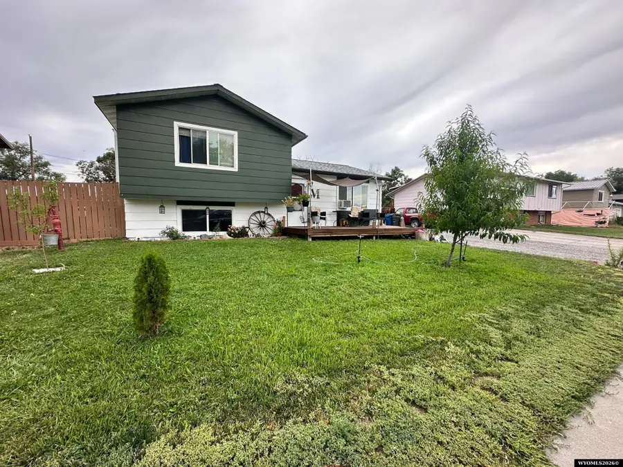 824 N 16th St E, Riverton, WY 82501 - #2