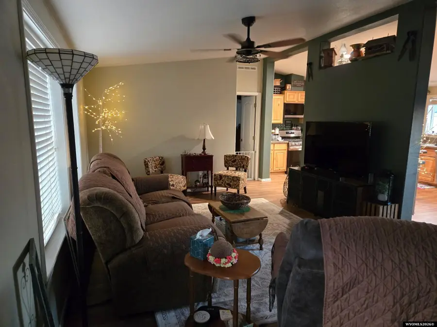 764 REDWOOD Dr, Mountain View, WY 82939 - #2
