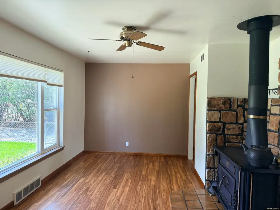 68 Hoover Dr, Green River, WY 82935 - #3