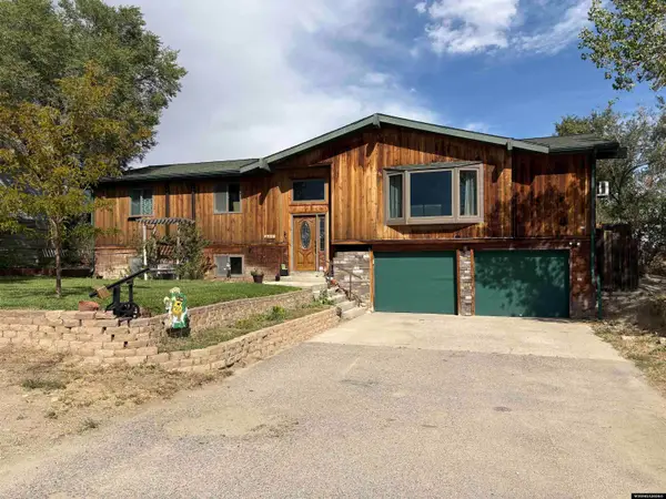 400 Pine ST, Shoshoni, WY 82649