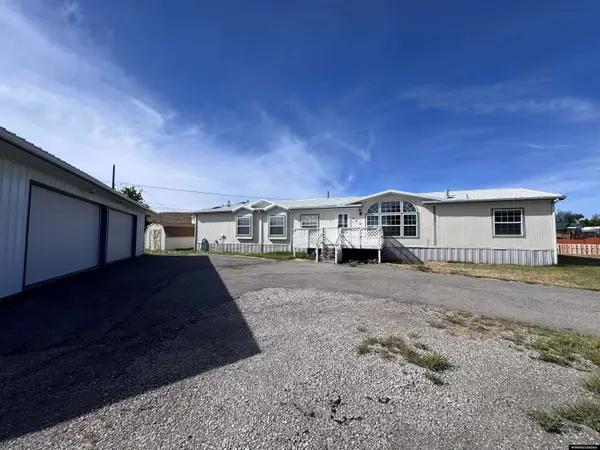 304 W Hugus Street, Rawlins, WY 82301