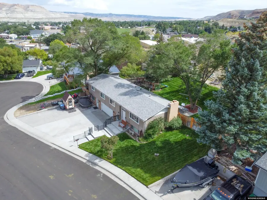 1050 Boulder Dr, Green River, WY 82935 - #3