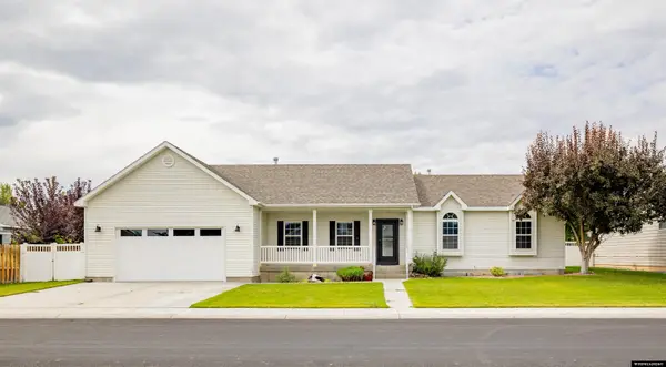 642 Cedarwood Dr, Powell, WY 82435