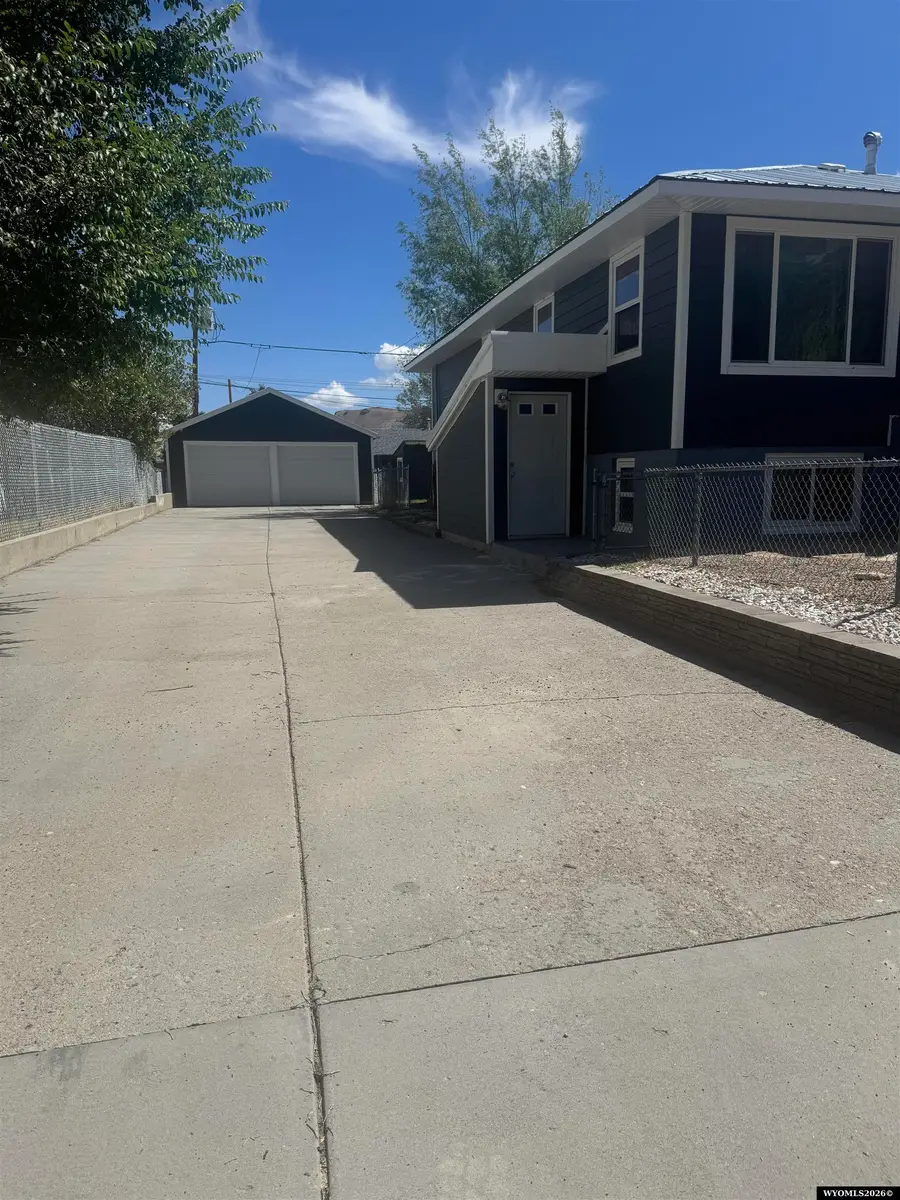 251 Logan St, Green River, WY 82935 - #3