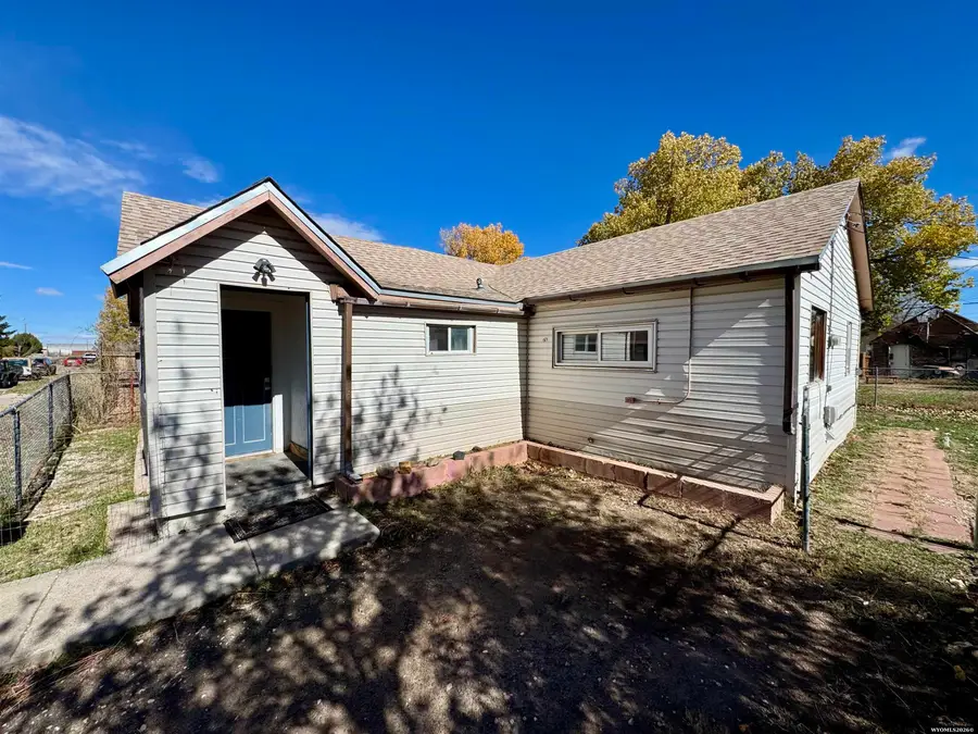 601 S Spruce Street, Laramie, WY 82070 - #2