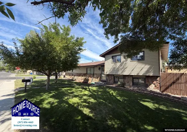 847 N Forest Dr, Riverton, WY 82501
