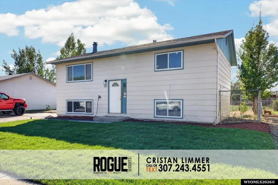 422 Missouri St, Evansville, WY 82636 - #2
